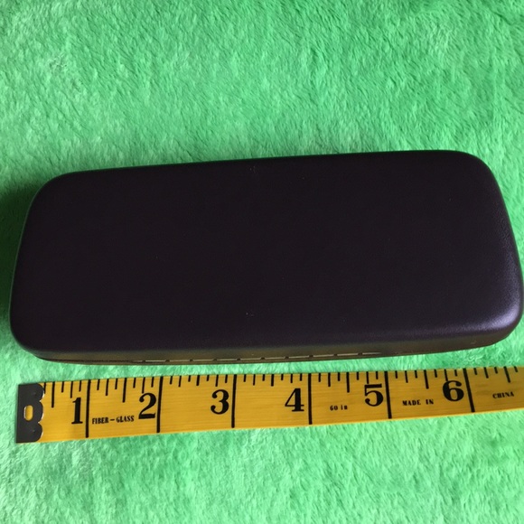 Anne Klein hardshell eyeglasses case - Picture 4 of 8